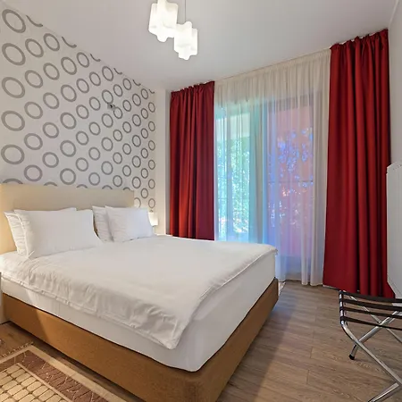 Tomis Garden Apartments Mamaia