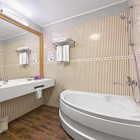 Tomis Garden Apartments Mamaia