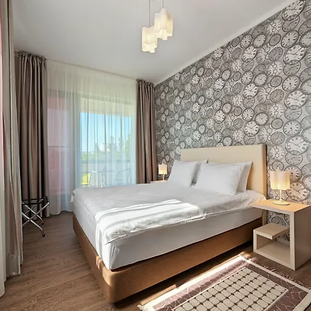 Apart Otel Tomis Garden 3*
