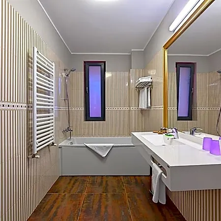 Tomis Garden Aparthotel