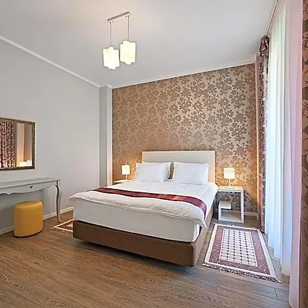 Tomis Garden 3* Mamaia