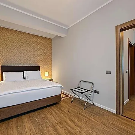 Tomis Garden Aparthotel