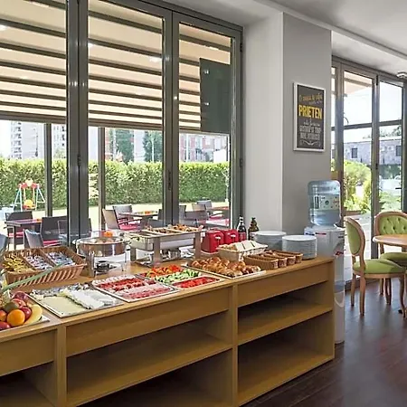 Aparthotel Tomis Garden Mamaia