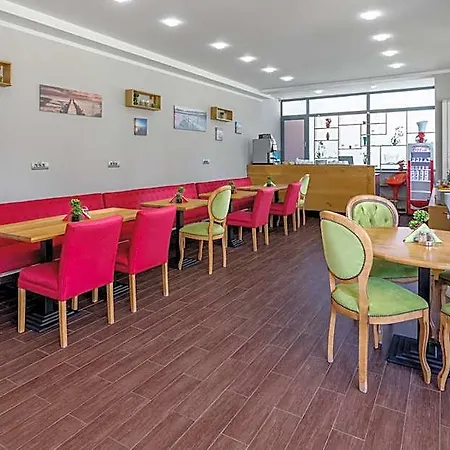 Tomis Garden Aparthotel