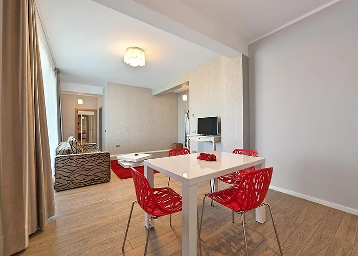 Tomis Garden 아파트호텔 3*