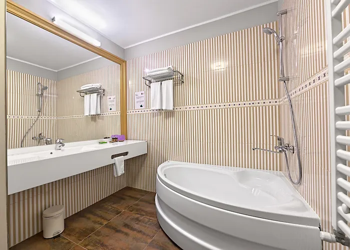 Tomis Garden Apartments Mamaia