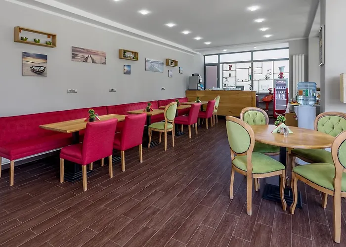 Tomis Garden 마마이아