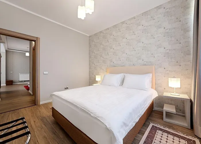 Tomis Garden 아파트호텔 마마이아